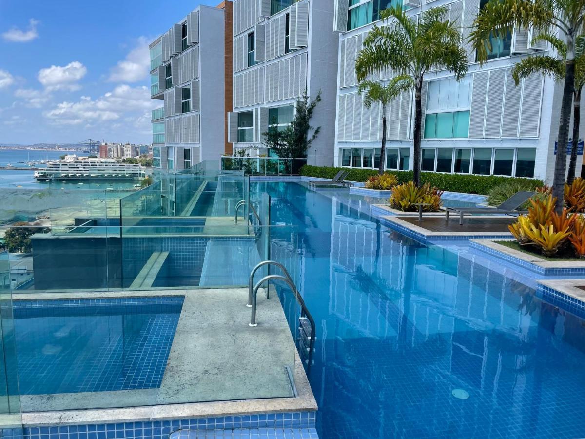 Cloc Marina Vista Mar P/ A Baia De Todos Os Santos Leilighet Salvador Eksteriør bilde