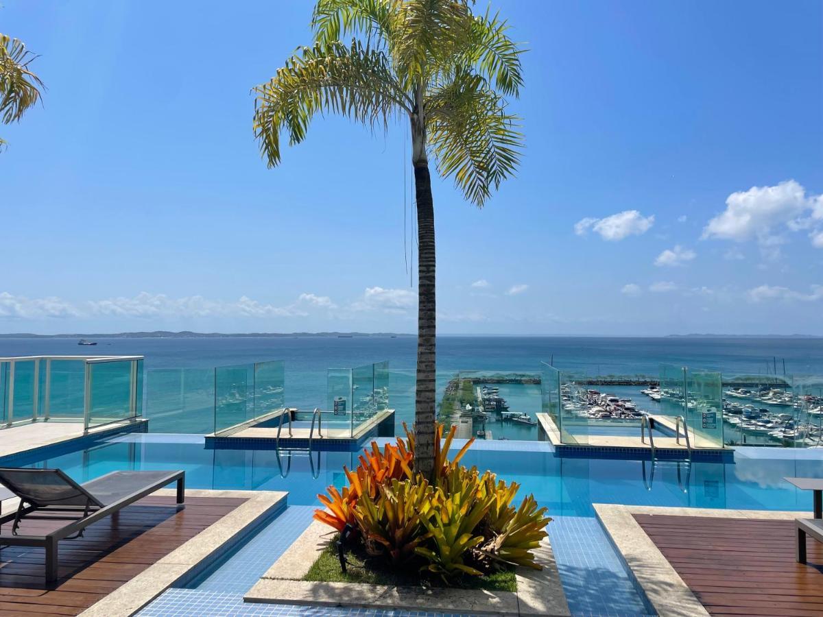 Cloc Marina Vista Mar P/ A Baia De Todos Os Santos Leilighet Salvador Eksteriør bilde