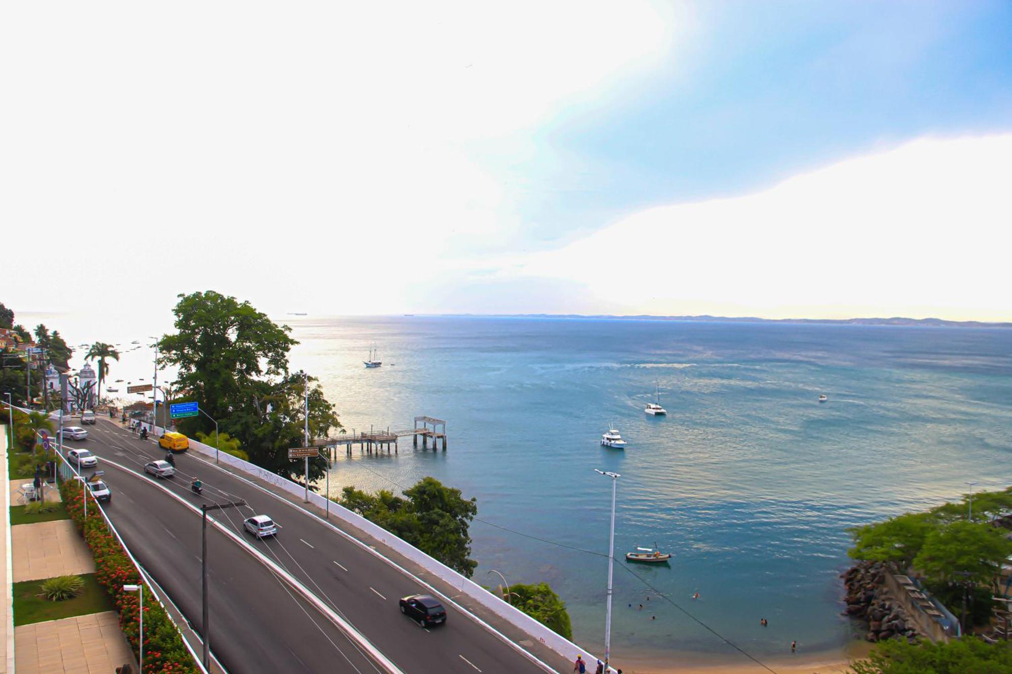 Cloc Marina Vista Mar P/ A Baia De Todos Os Santos Leilighet Salvador Eksteriør bilde