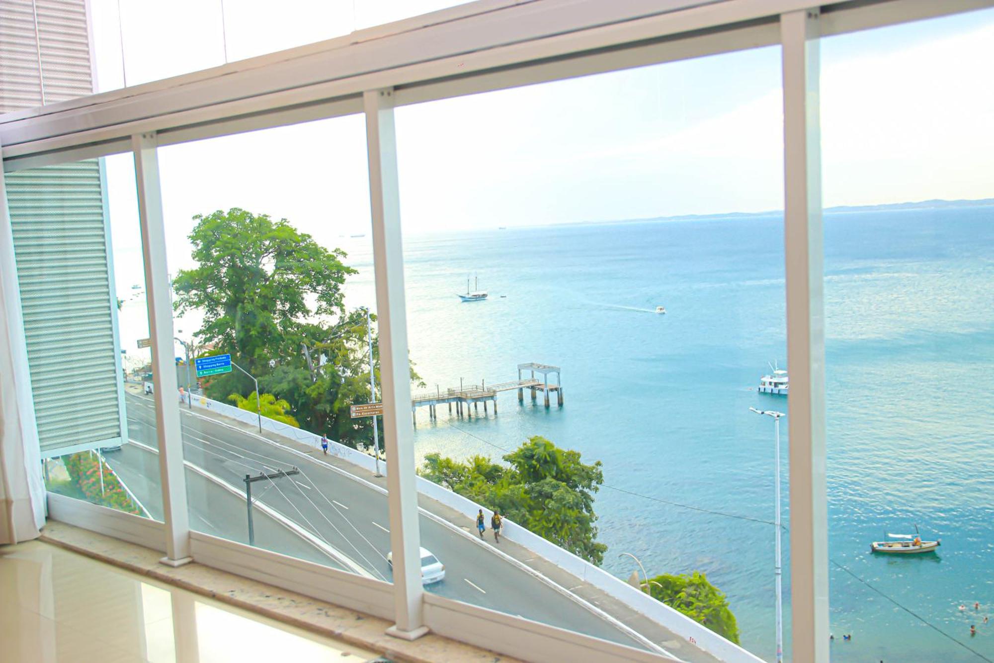 Cloc Marina Vista Mar P/ A Baia De Todos Os Santos Leilighet Salvador Eksteriør bilde