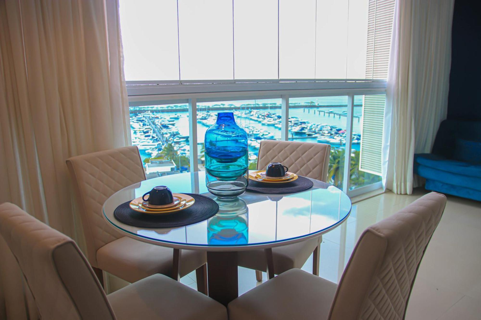 Cloc Marina Vista Mar P/ A Baia De Todos Os Santos Leilighet Salvador Eksteriør bilde