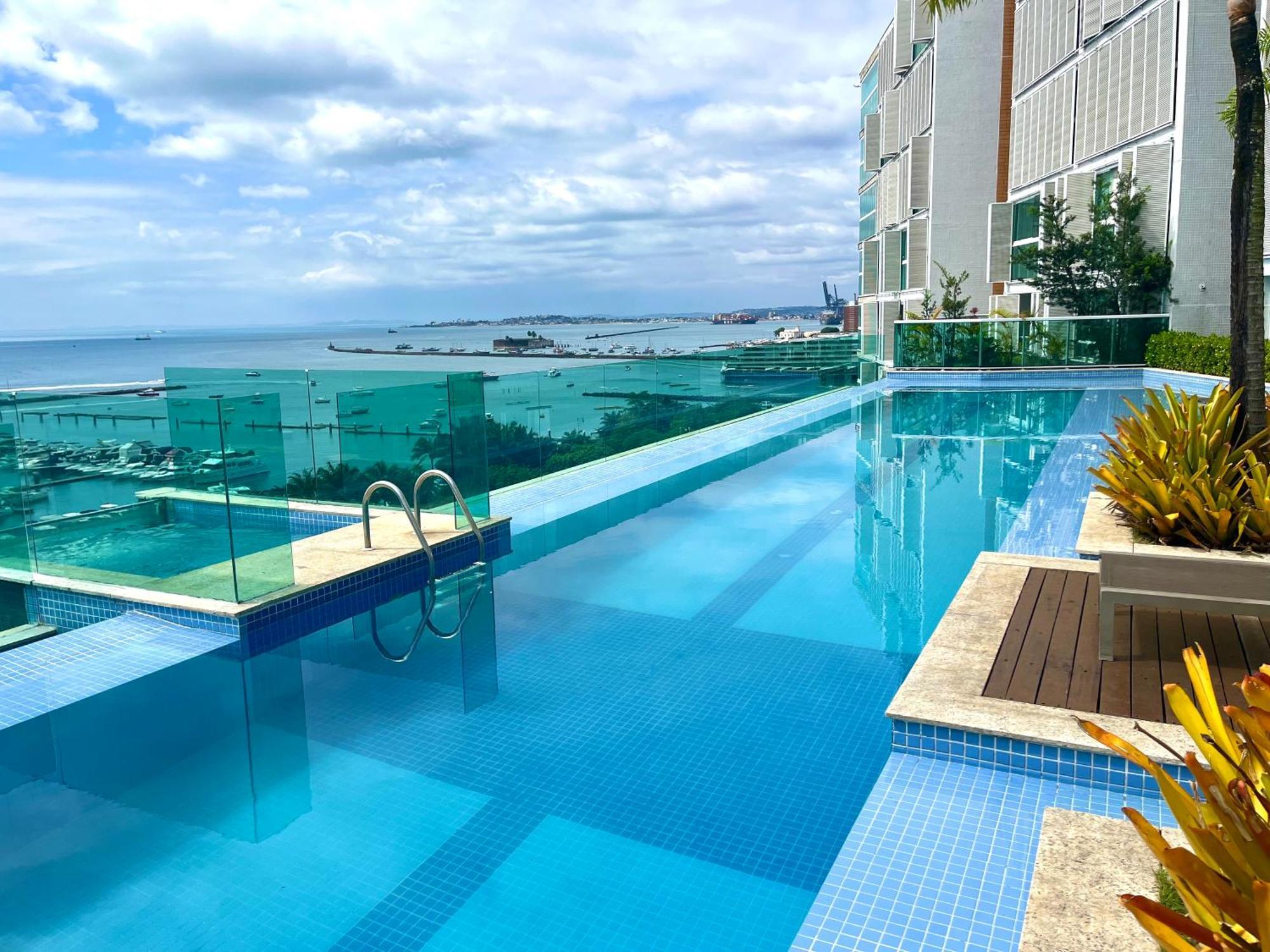 Cloc Marina Vista Mar P/ A Baia De Todos Os Santos Leilighet Salvador Eksteriør bilde