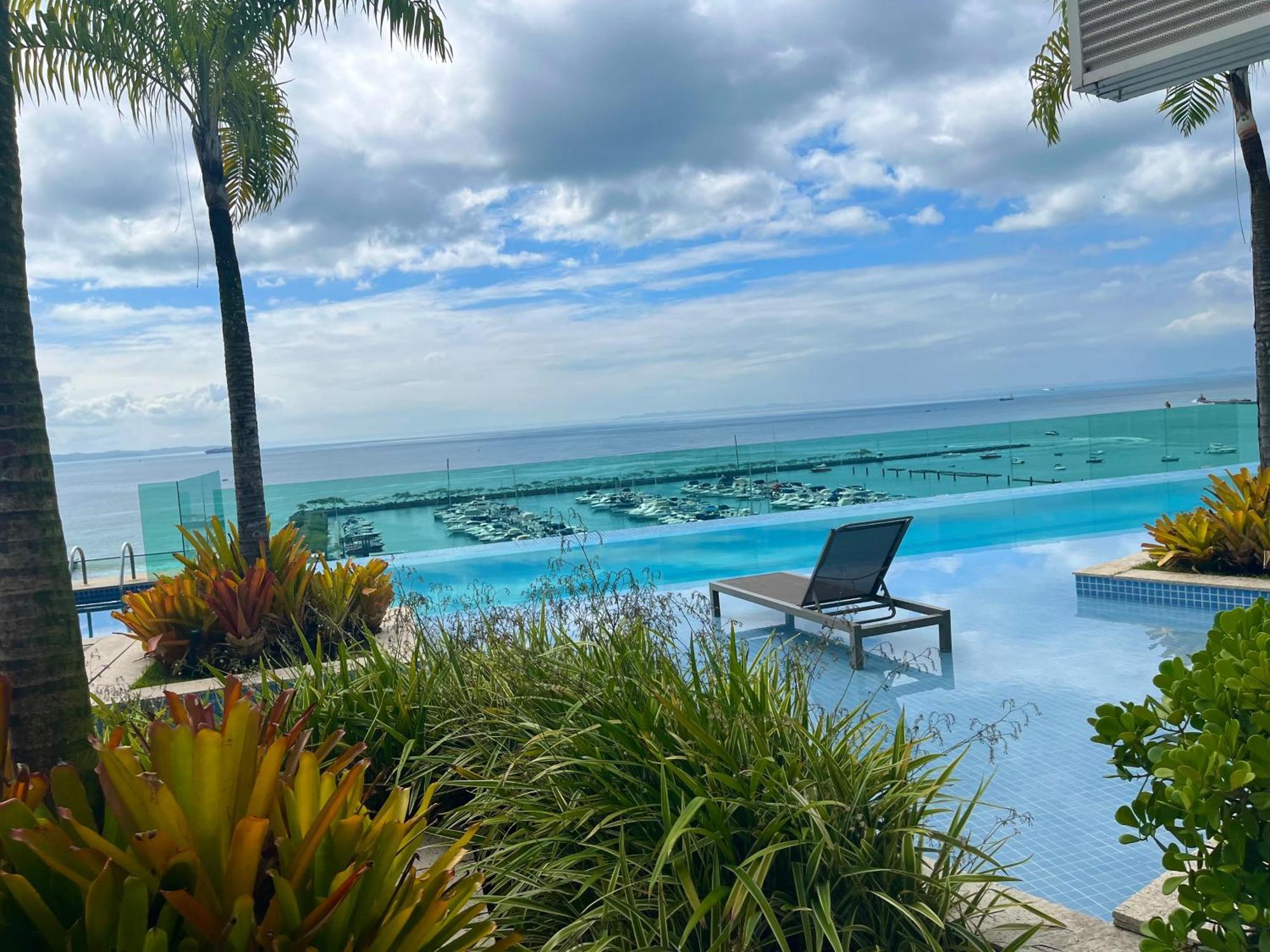 Cloc Marina Vista Mar P/ A Baia De Todos Os Santos Leilighet Salvador Eksteriør bilde